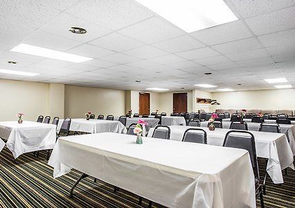 Rodeway Inn Claremont Facilities photo