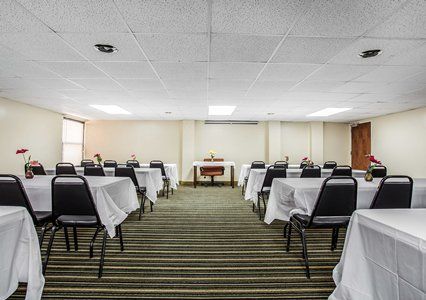 Rodeway Inn Claremont Facilities photo
